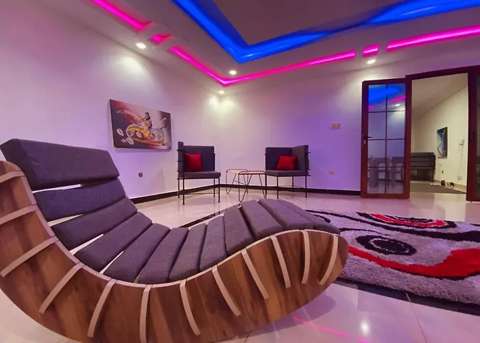 Ngor Rooftop Terrace & Apartment
